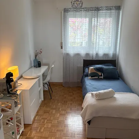 Kami Lausanne